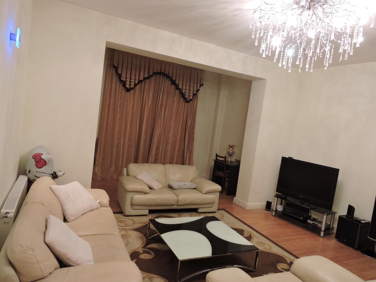 1 Shota Rustaveli Avenue Apartment Tbilisi Bagian luar foto