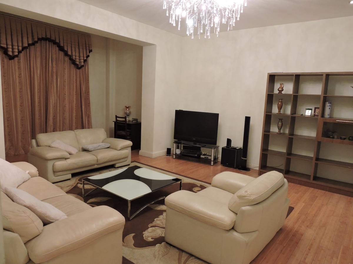 1 Shota Rustaveli Avenue Apartment Tbilisi Bagian luar foto