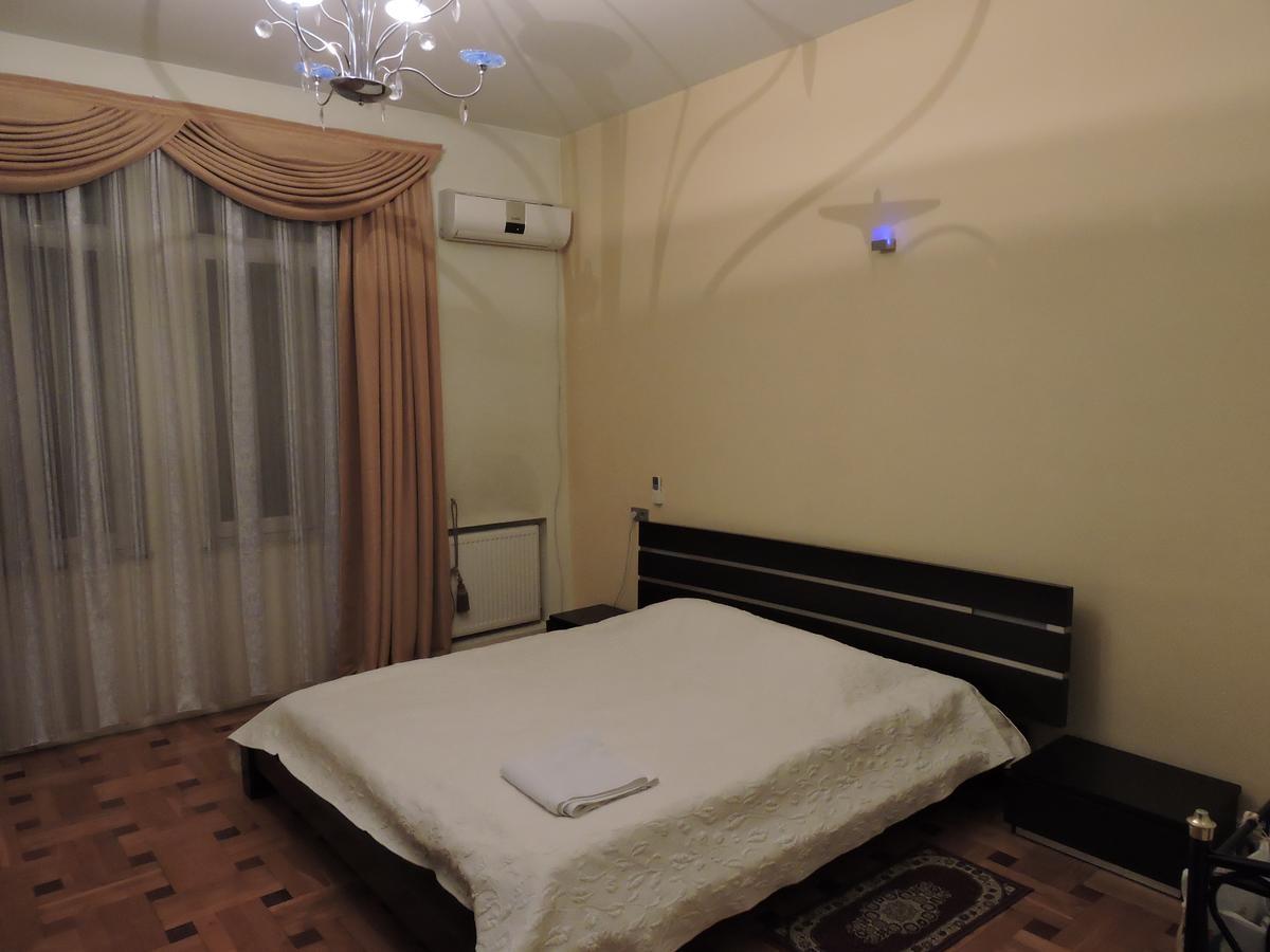 1 Shota Rustaveli Avenue Apartment Tbilisi Bagian luar foto