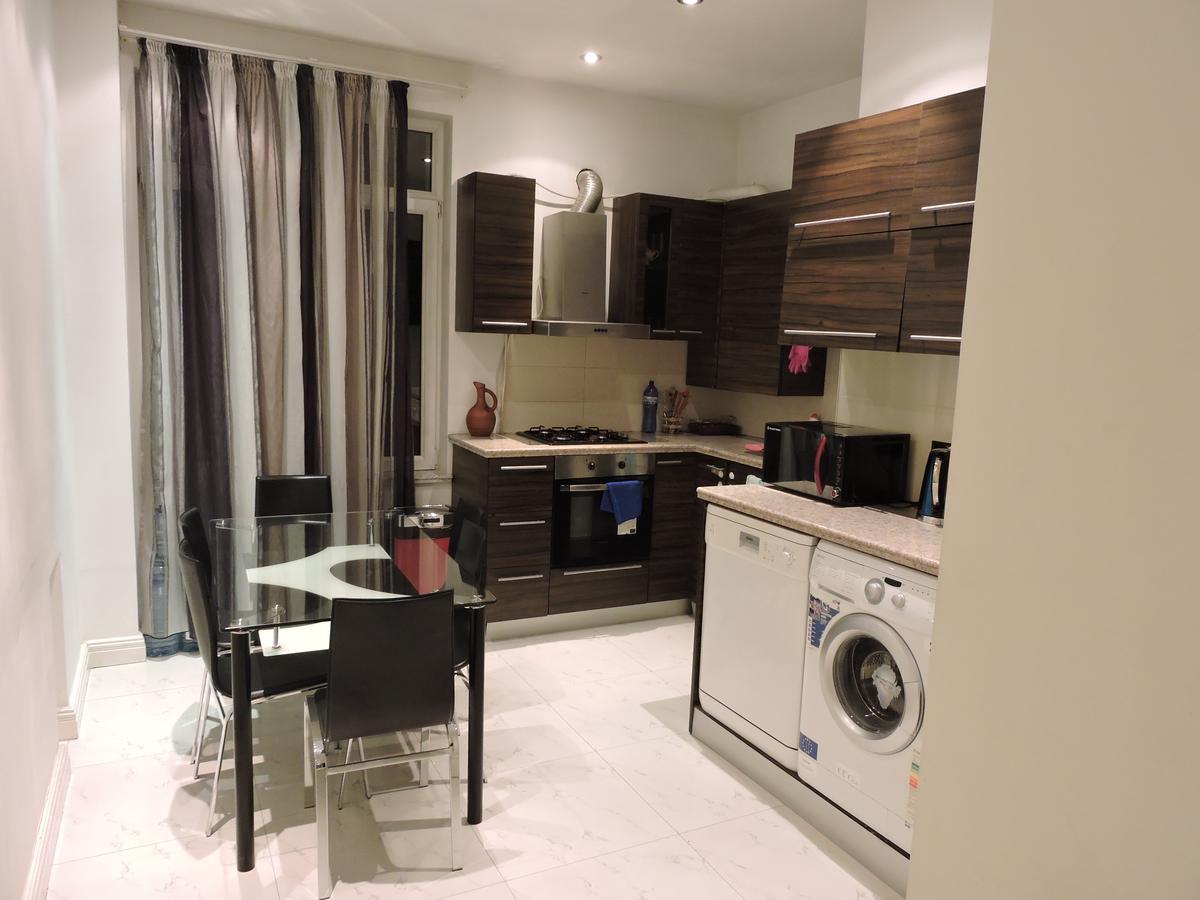 1 Shota Rustaveli Avenue Apartment Tbilisi Bagian luar foto