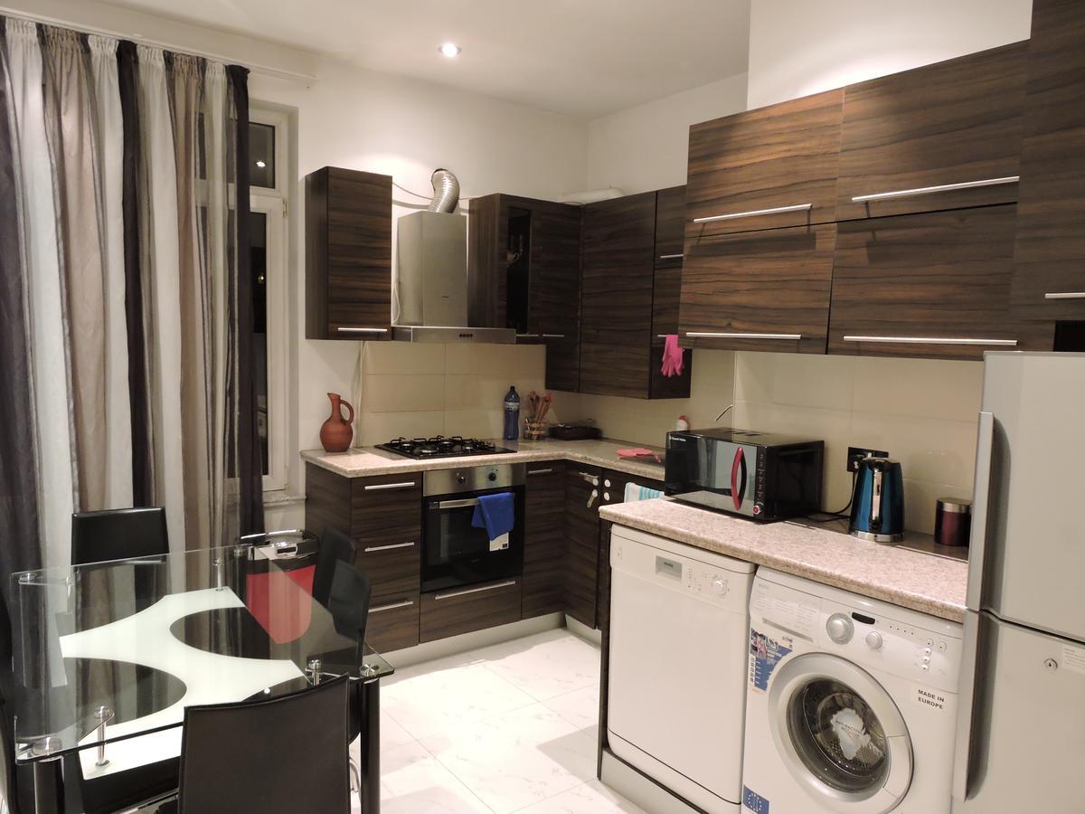 1 Shota Rustaveli Avenue Apartment Tbilisi Bagian luar foto