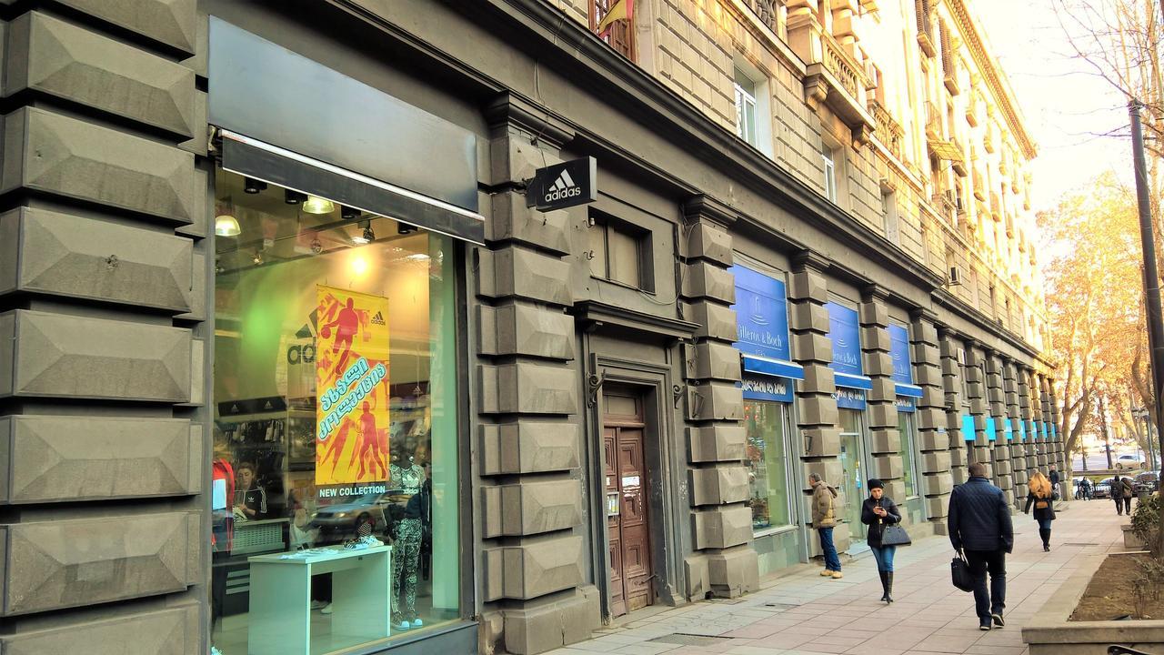 1 Shota Rustaveli Avenue Apartment Tbilisi Bagian luar foto